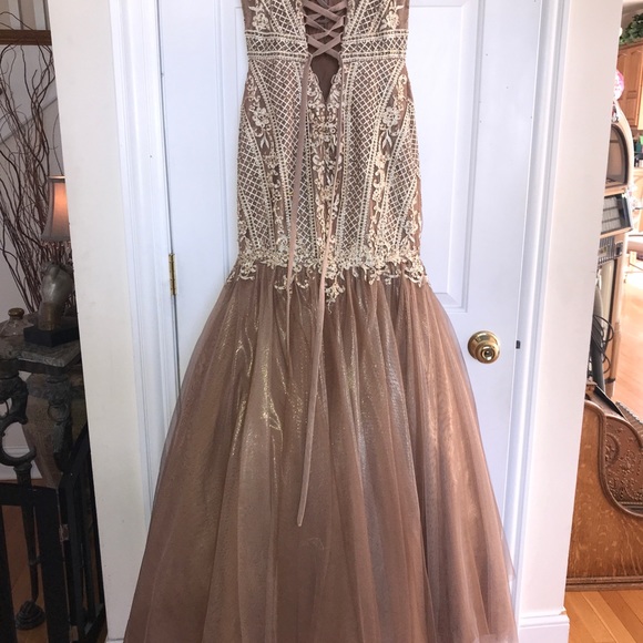 Prom dress evening gown Golden one of a kind - Picture 3 of 8